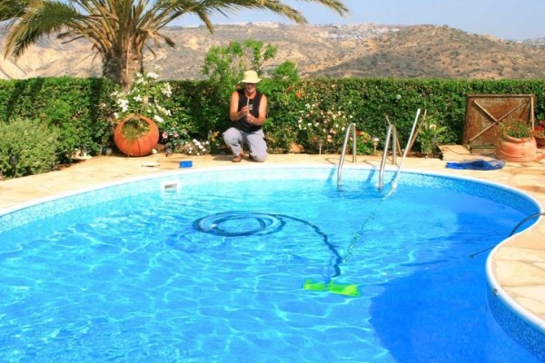 10 Things everyone know about owning a swimming pool